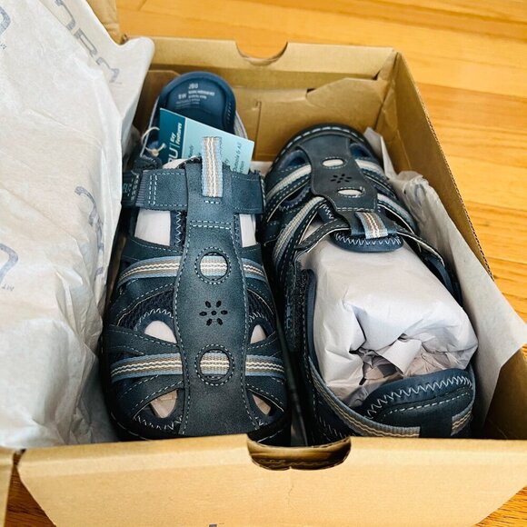 JBU Women's Regional Water Ready Oxford Flat Size 8 New With Box - Picture 12 of 16